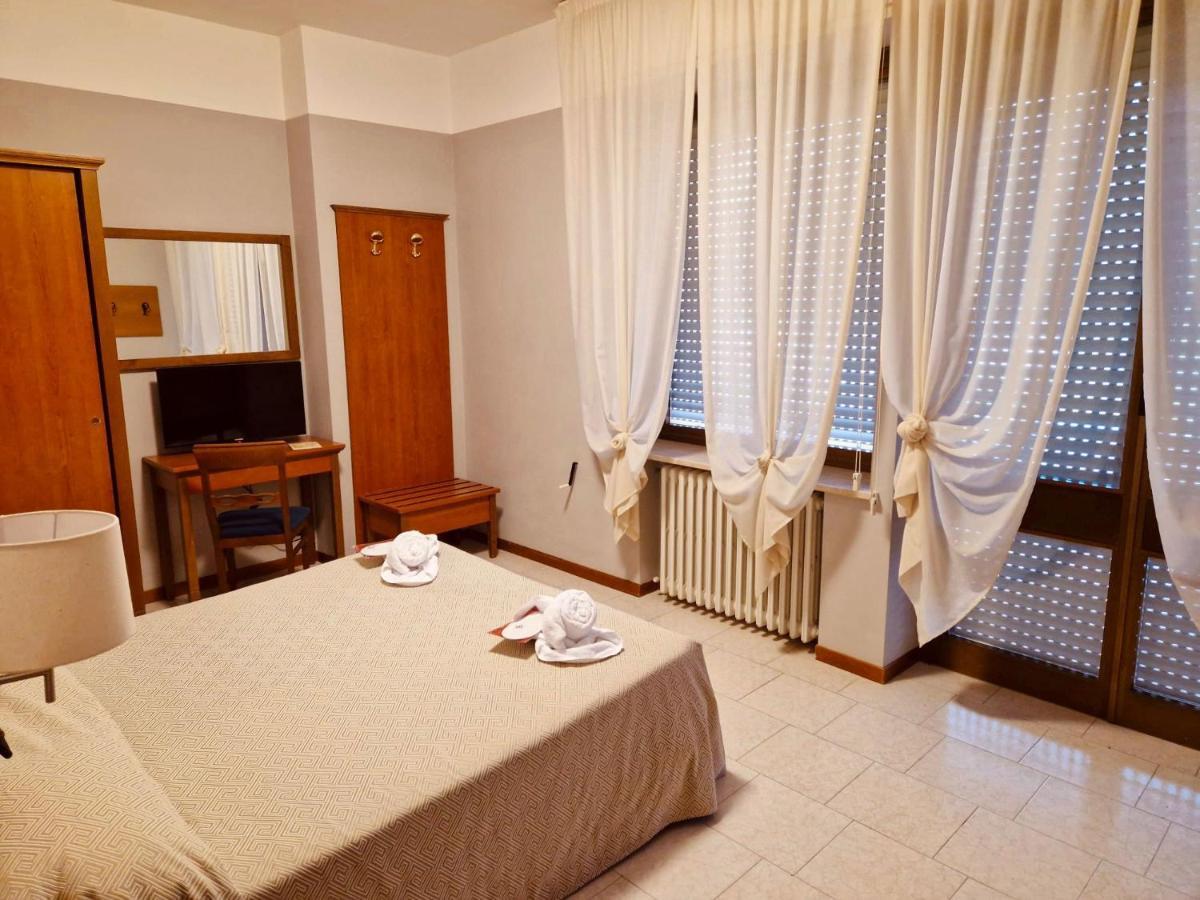 Hotel Roccaporena & La Margherita Cascia Eksteriør bilde